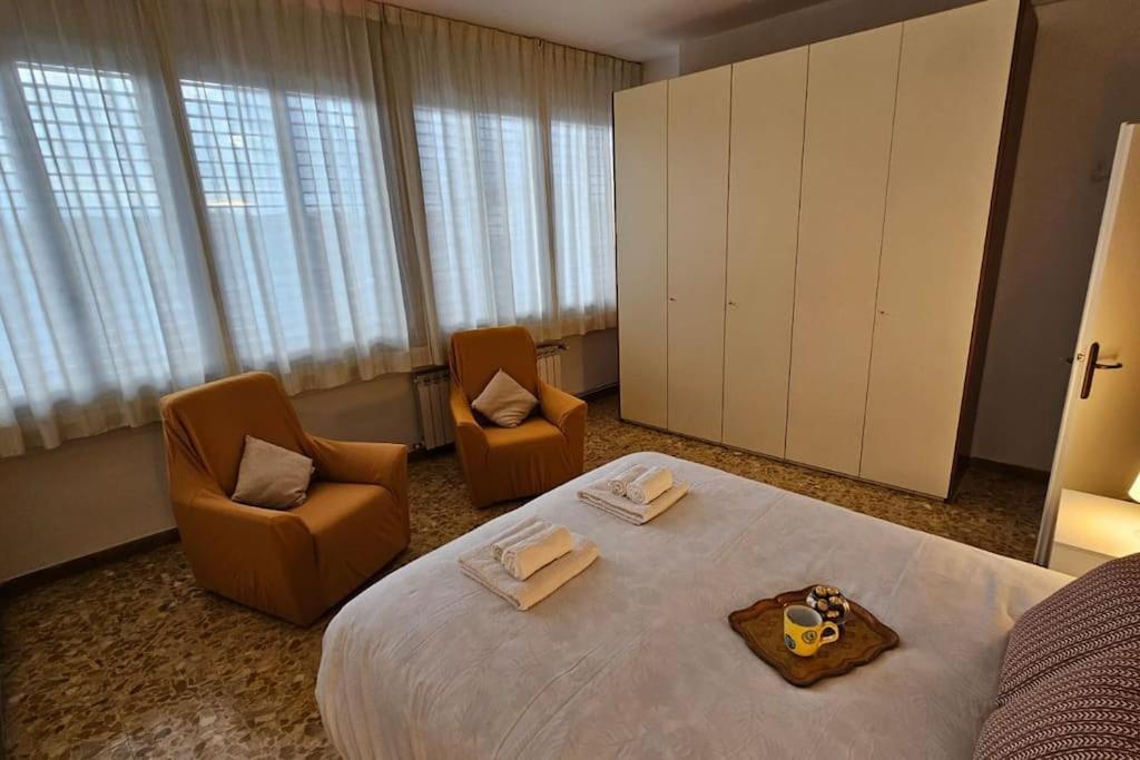 Monticelli Apt - 6 Posti Letto Florence Exterior photo