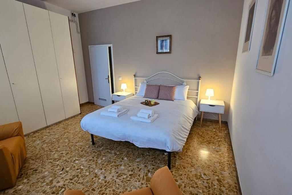 Monticelli Apt - 6 Posti Letto Florence Exterior photo