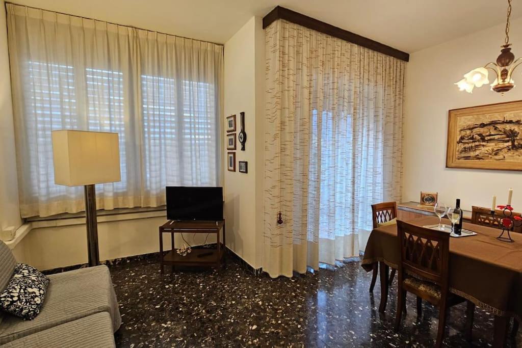 Monticelli Apt - 6 Posti Letto Florence Exterior photo